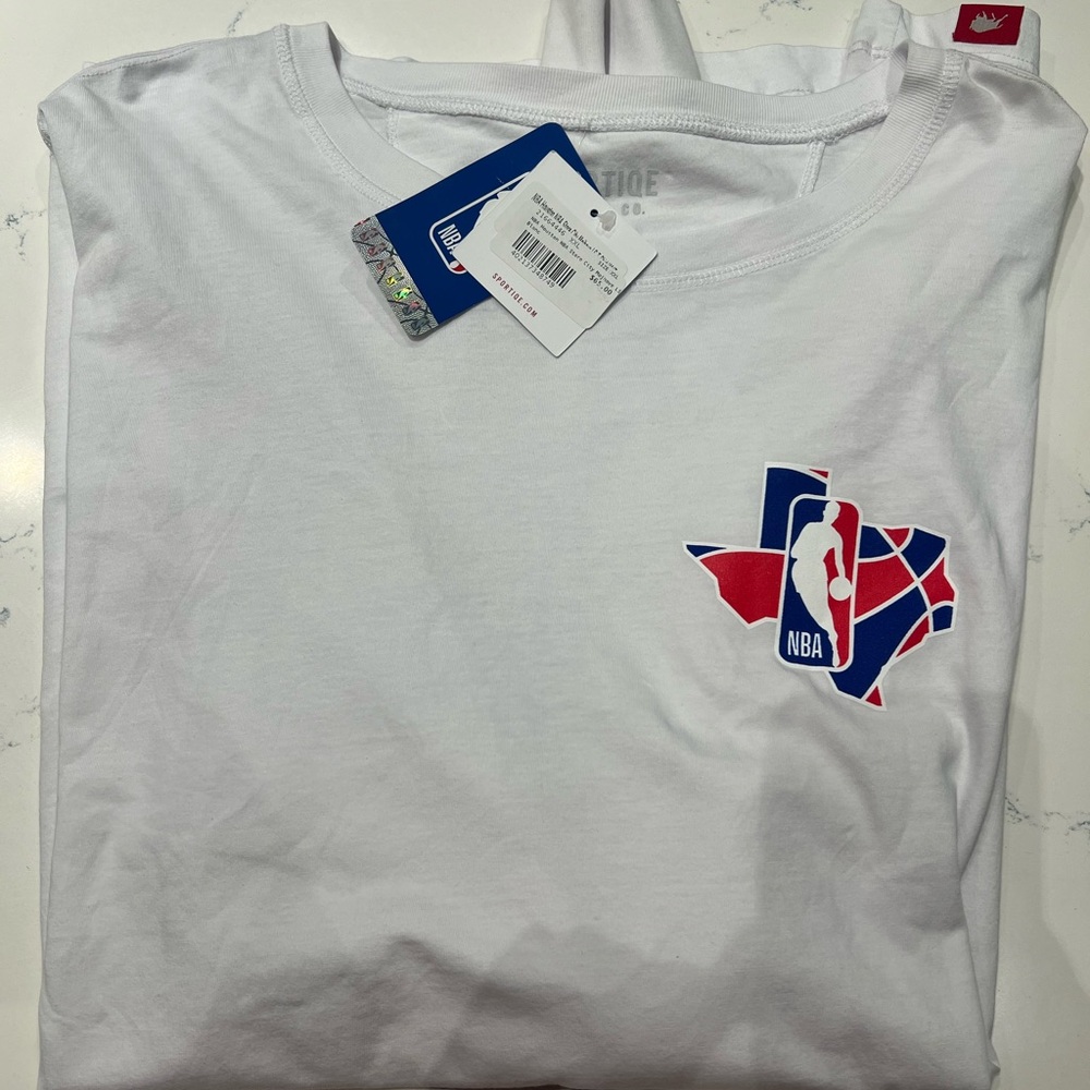 Men long sleeve XXL NBA Store City shirt. Houston. NEW NEW! Sportiqe. White